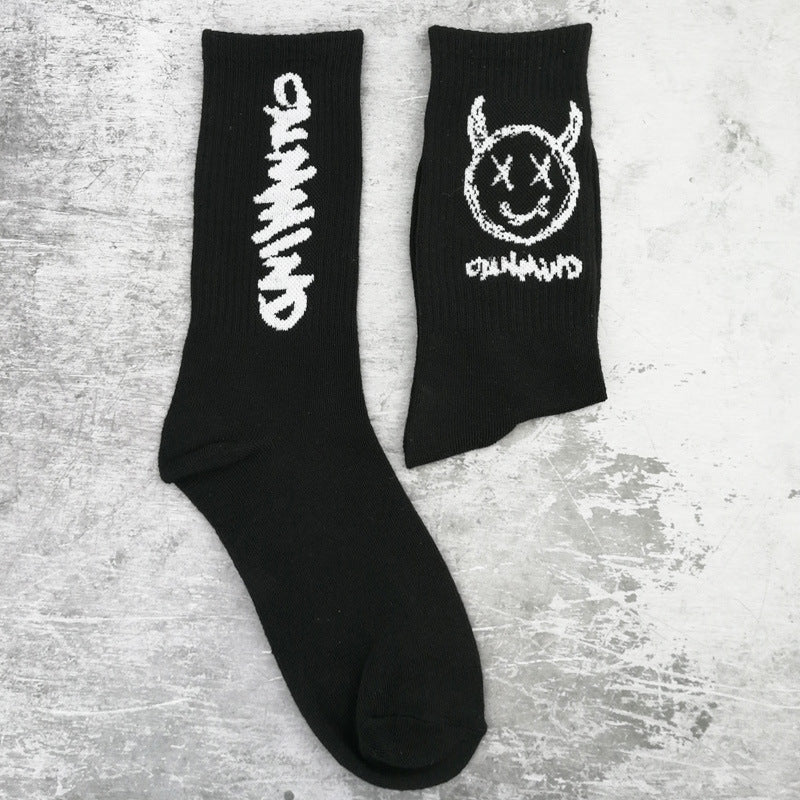Fashion Sports Socks for Skateboarding and Basketball