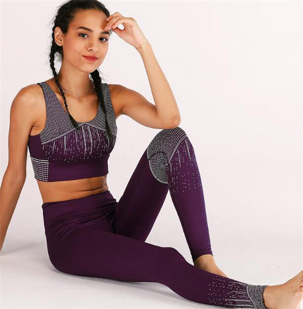 Fashion Print Yoga Outfit with Moisture-Wicking Pants