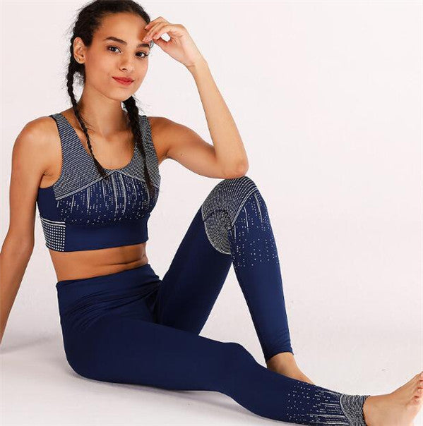Fashion Print Yoga Outfit with Moisture-Wicking Pants